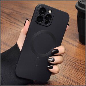 Matte Black Magnetic Phone Case